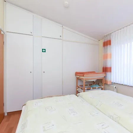Strandnahes Mit Kinderspielplatz By Interhome *